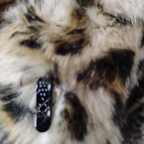Calvin Klein Leopard Print Faux Fur Coat | One Size | Like New - Picture 6 of 6
